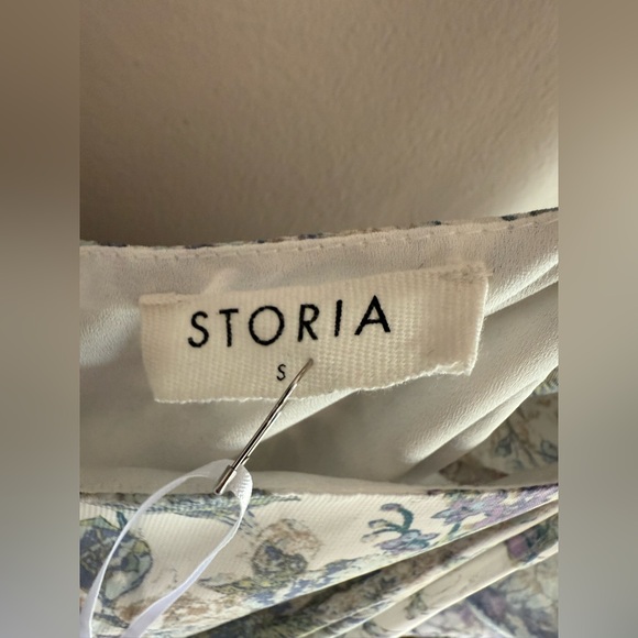 Storia White Ruffled Tiered Sundress with Bishop Sleeves - Picture 2 of 3